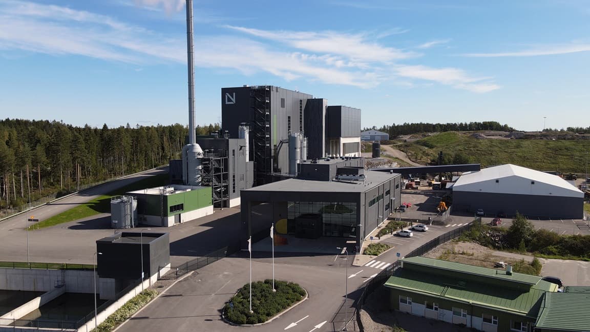 Opastettuja kierroksia Lounavoiman ekovoimalaitoksessa ja vierailukeskus Hehkussa - tapahtuman kuva