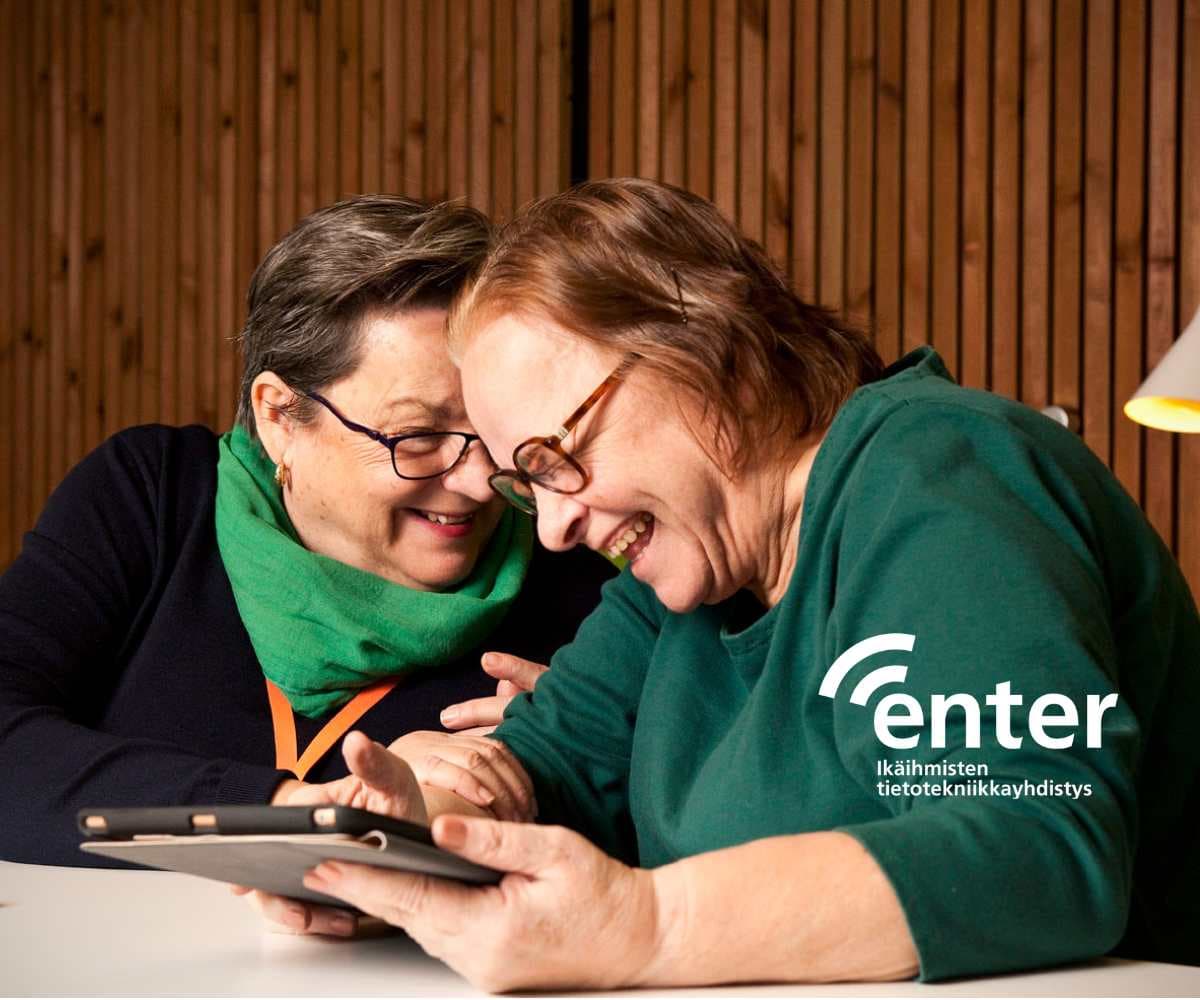 Digiopastusta seniorilta seniorille Ison Omenan kirjastossa - tapahtuman kuva