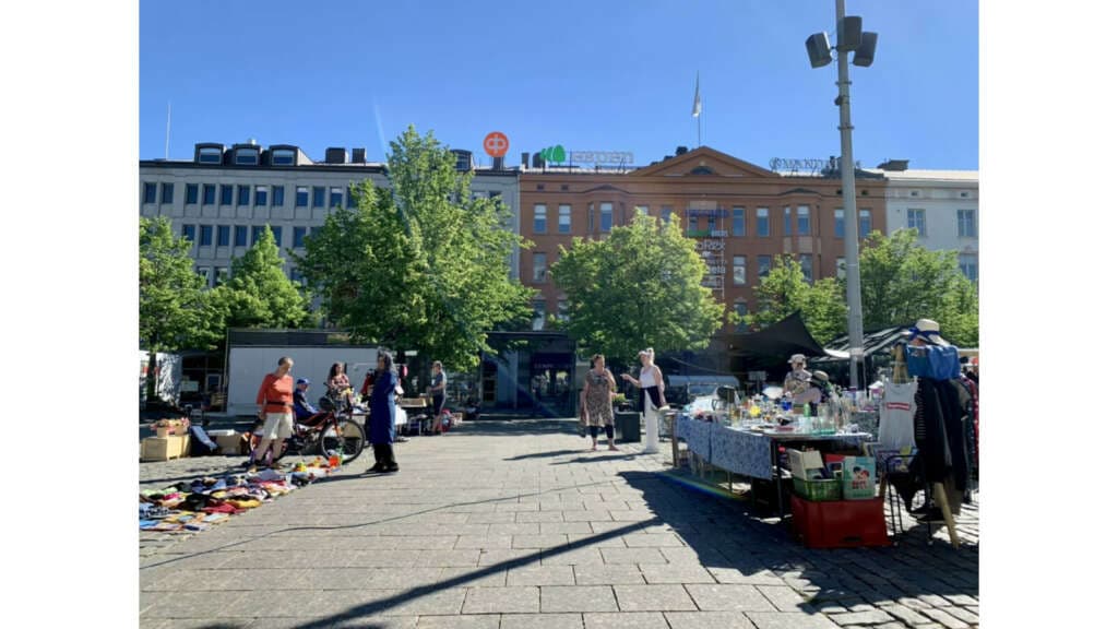 Sunnuntaikirppis Vaasan kauppatorilla - tapahtuman kuva